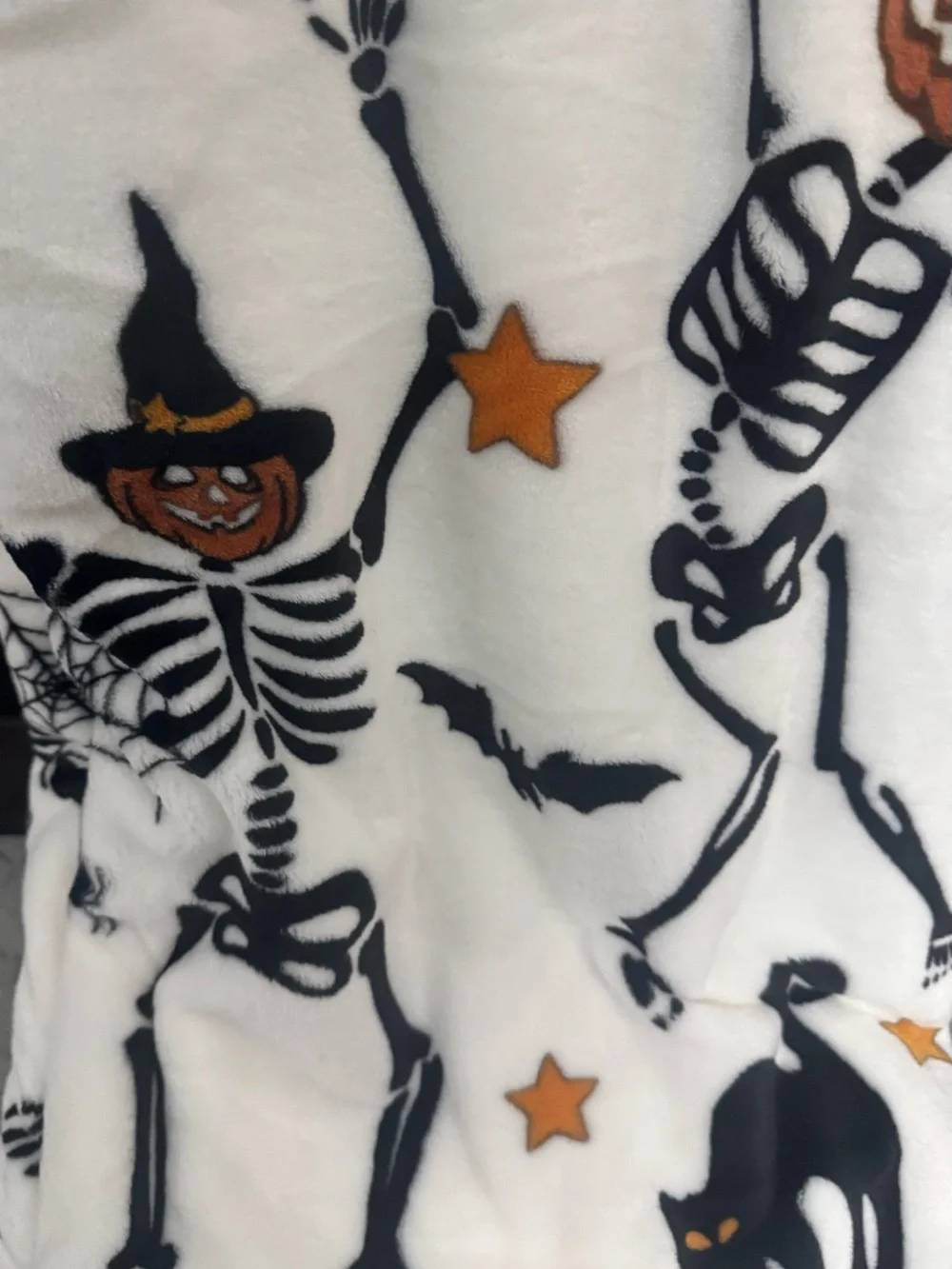 Trick or Treat Halloween Throw Blanket w/Cats Bats Stars Pumpkin Skeletons NWT